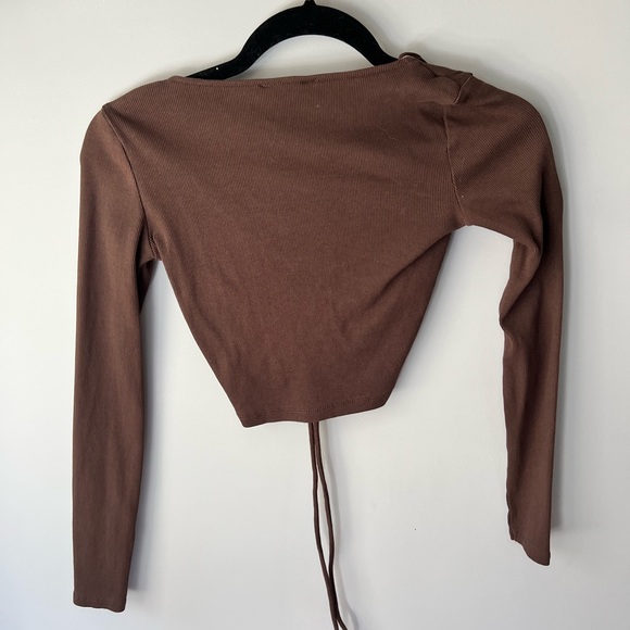ZARA Brown Long Sleeve Ruched Crop Top - Picture 2 of 3